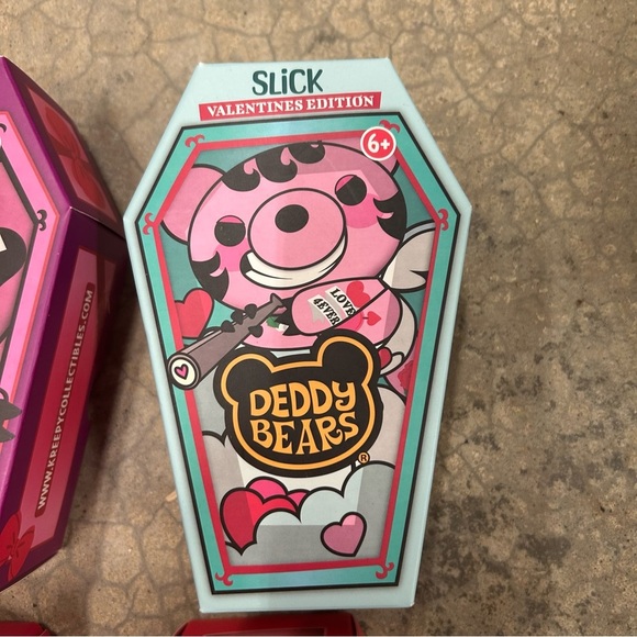 NEW SEALED SET 6 DEDDY BEARS 5" Coffin Plush Target Exclusive& Valentine Edition - Picture 12 of 14
